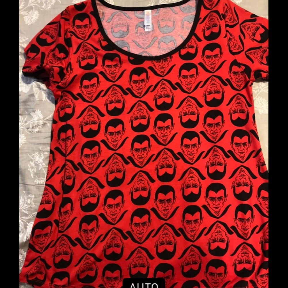 LuLaRoe Dracula shirt- S